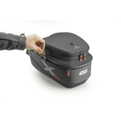 Borsa da serbatoio estensibile GIVI Tanklock 20 lt XL06B - Visenzi Motomarket