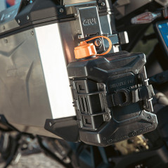 Tanica 2,5 litri, omologata per il trasporto di benzina, acqua o olio. - Visenzi Motomarket