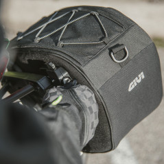 GIVI EASY12R 18 lt single left side soft bag with Stealth fixing system - Visenzi Motomarket